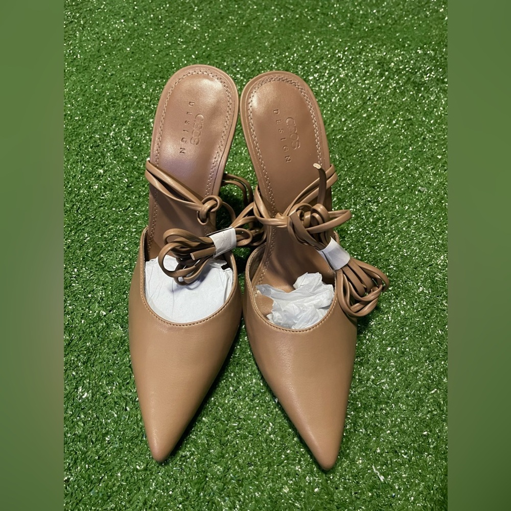 ASOS DESIGN Prize tie leg high heeled shoes in beige *BRAND NEW*